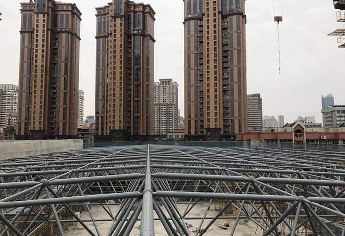 江北螺栓球网架结构